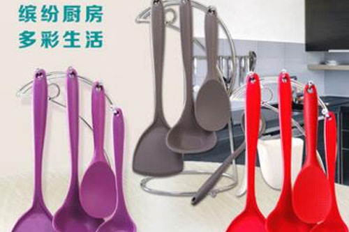 鴻坤偉業(yè)硅膠廚具有哪些優(yōu)勢？